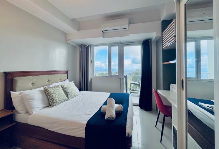 Taal Balcony Escape