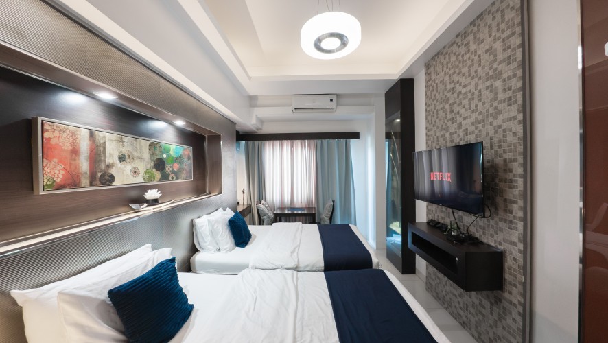 SkyStay Studio